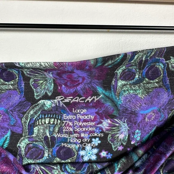 Peachy Athletic Shorts Women’s Large Purple Skull Floral Compression Yoga - Picture 7 of 7